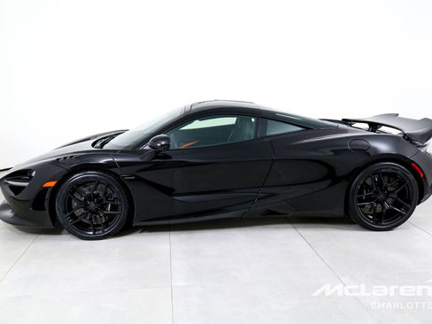 New 2025 McLaren 750S image 6