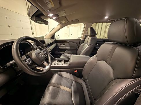 Used 2023 Honda Pilot EX-L image 16