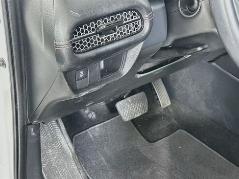 Used 2023 Honda HR-V Sport image 17