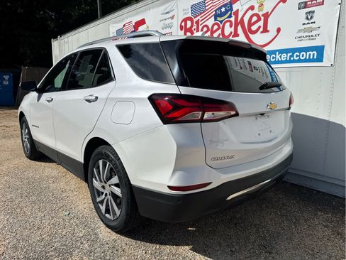 Used 2023 Chevrolet Equinox Premier FWD image 8