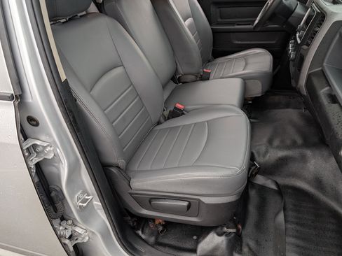 Used 2019 RAM 1500 Tradesman w/ Chrome Appearance Group image 20