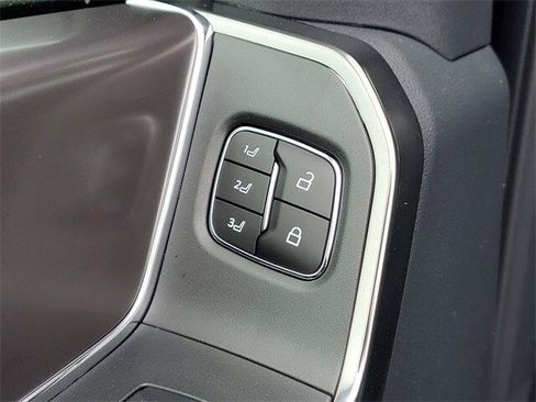 New 2026 Ford F350 Platinum w/ FX4 Off-Road Package image 12