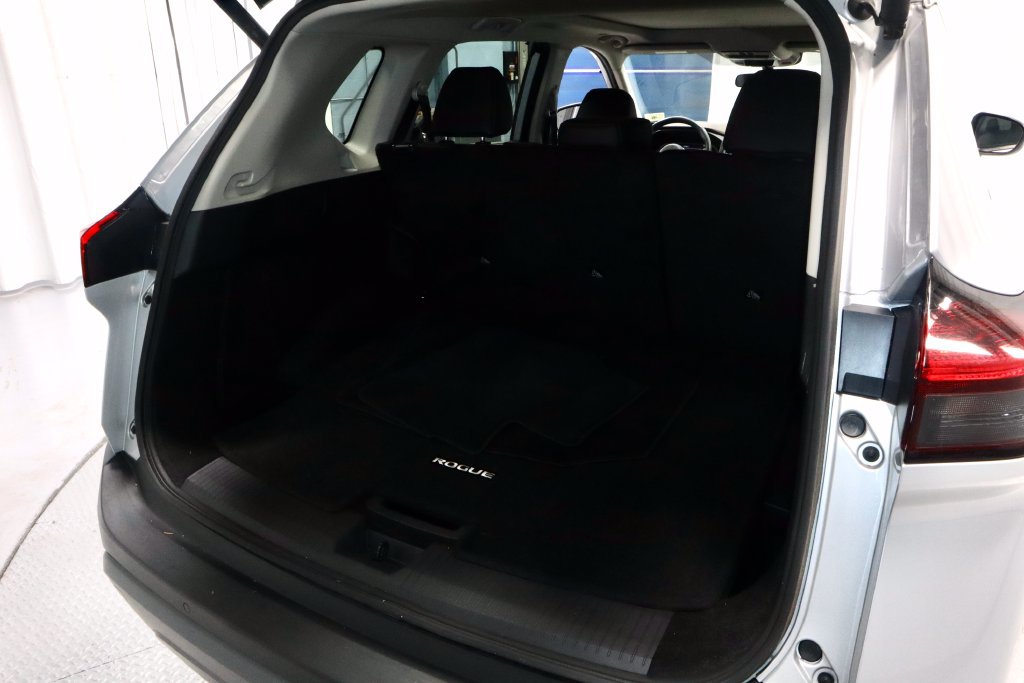 Certified 2023 Nissan Rogue SV w/ SV Premium B Package AWD/4WD image 14