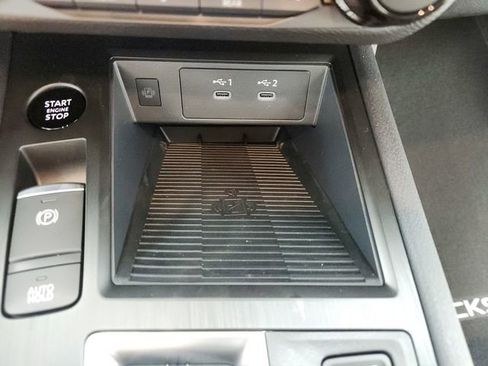 New 2026 Nissan Kicks SV image 27