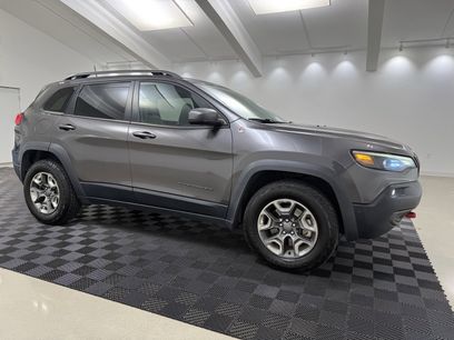 Used 2019 Jeep Cherokee Trailhawk