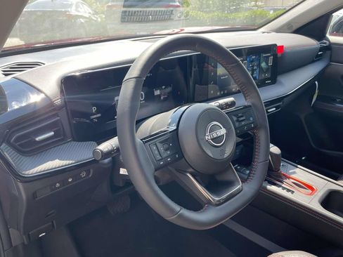 New 2026 Nissan Kicks SR w/ SR Premium Package FWD image 16