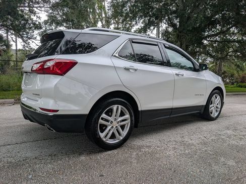 Used 2020 Chevrolet Equinox Premier FWD image 9