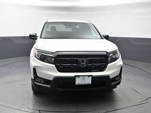 Used 2025 Honda Ridgeline Sport image 9