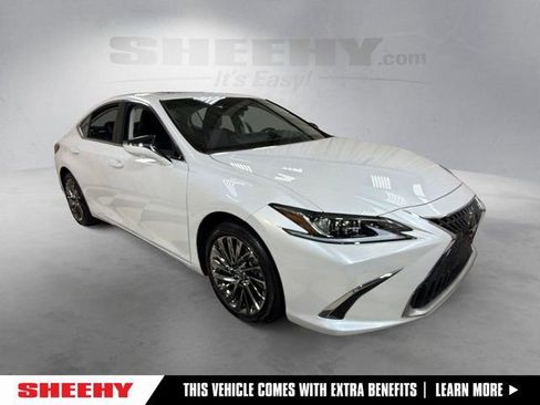 Certified 2024 Lexus ES 300h w/ Technology Package FWD image 1