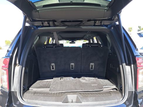 Used 2022 Chevrolet Tahoe LT w/ Luxury Package image 13