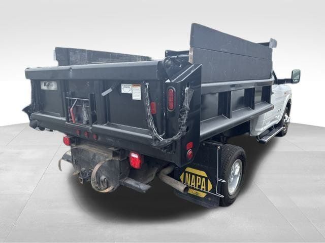 Used 2022 RAM 3500 Tradesman w/ Chrome Appearance Group AWD/4WD image 34