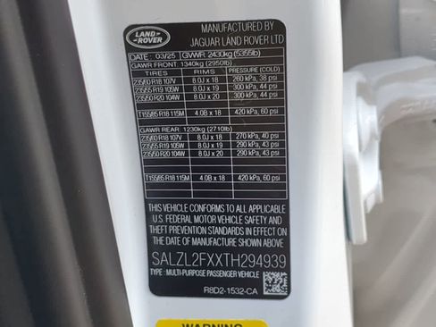 Used 2026 Land Rover Range Rover Evoque Dynamic SE image 38