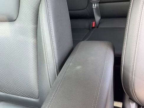 Used 2022 Buick Encore GX Essence image 18