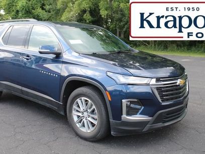Used 2022 Chevrolet Traverse LT