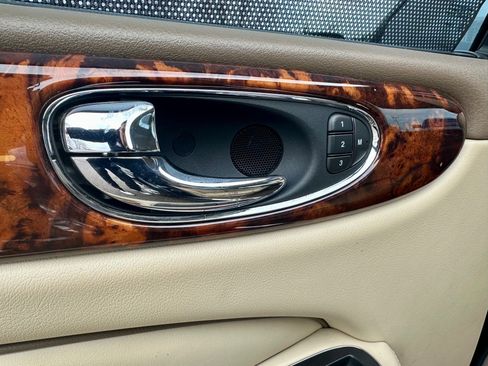 Used 2005 Jaguar XJ Vanden Plas Super V8 image 25