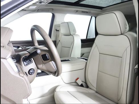 Used 2023 GMC Yukon Denali RWD image 7