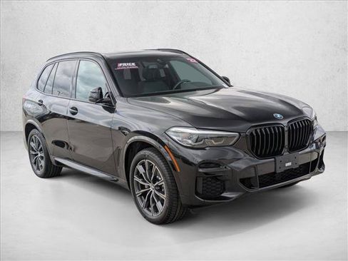 Used 2022 BMW X5 xDrive40i w/ M Sport Package AWD/4WD image 3