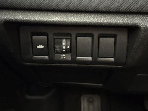 Used 2025 Subaru Legacy Premium AWD/4WD image 28