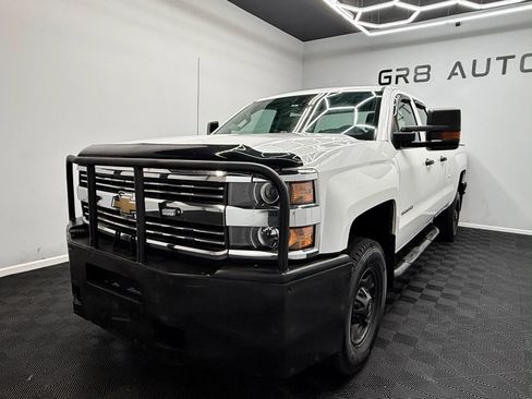 Used 2016 Chevrolet Silverado 2500 W/T w/ Snow Plow Prep Package AWD/4WD image 3