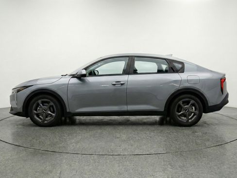 Used 2025 Kia K4 LXS image 5