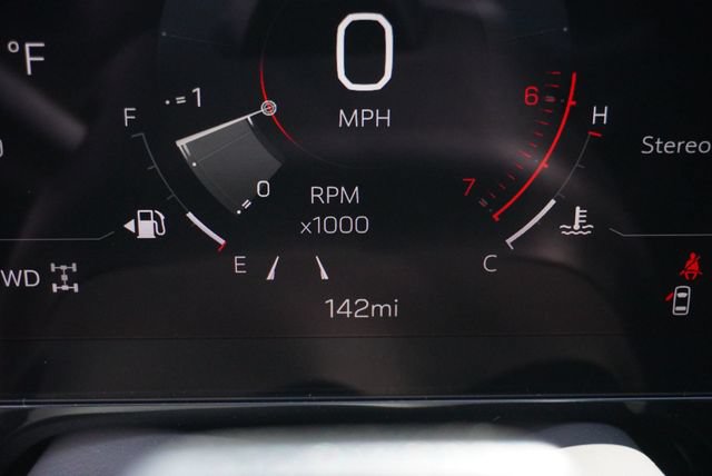 Used 2026 GMC Yukon Denali Ultimate w/ LPO, Floor Liner Package AWD/4WD image 32