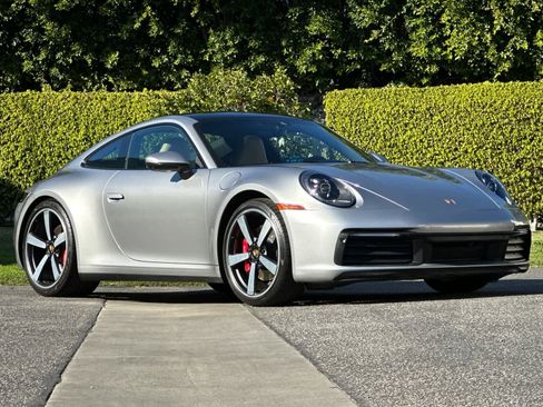 Certified 2024 Porsche 911 Carrera S RWD image 9