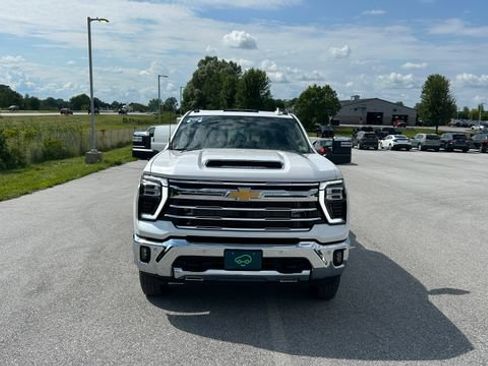 Certified 2024 Chevrolet Silverado 3500 LTZ w/ LTZ Convenience Package AWD/4WD image 8