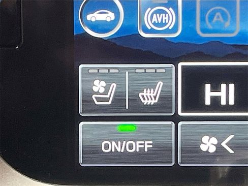 Used 2025 Subaru Outback Touring XT w/ Popular Package #2 image 21