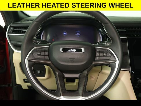Used 2023 Jeep Grand Cherokee Limited AWD/4WD image 7