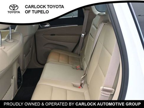 Used 2018 Jeep Grand Cherokee Limited image 21