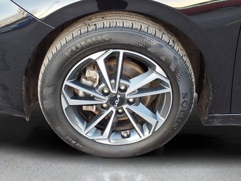 Used 2023 Kia Forte LXS image 10