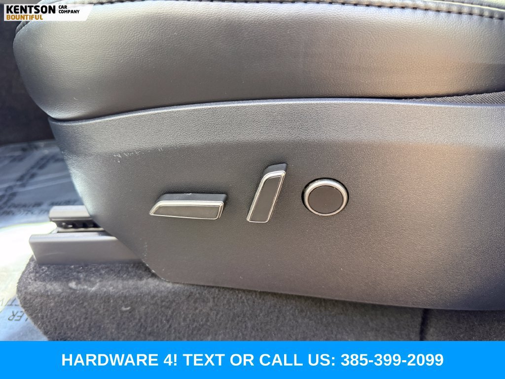 Used 2023 Tesla Model Y Long Range AWD/4WD image 29