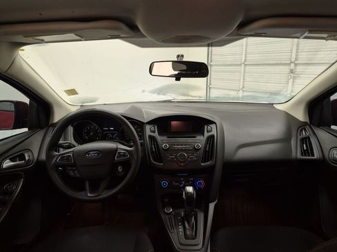 Used 2015 Ford Focus SE image 21