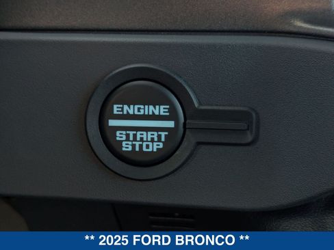 New 2025 Ford Bronco Badlands AWD/4WD image 66