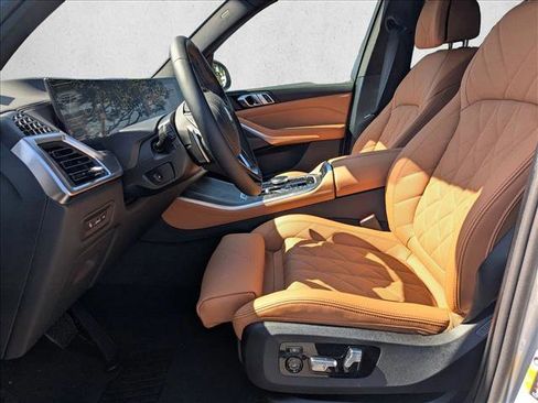 New 2026 BMW X5 xDrive50e AWD/4WD image 3