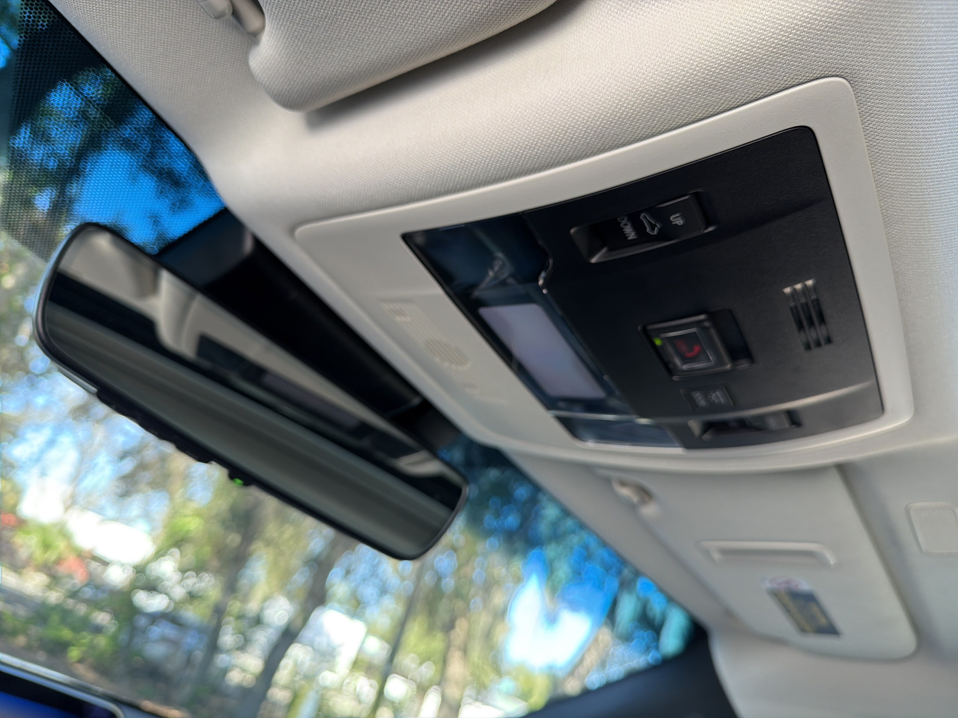 Used 2021 Lexus ES 300h w/ Accessory Package FWD image 28