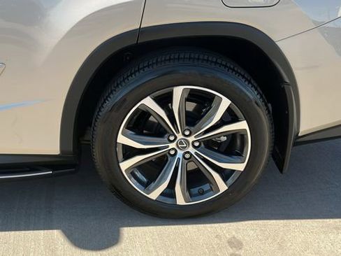 Used 2019 Lexus RX 350L FWD image 23
