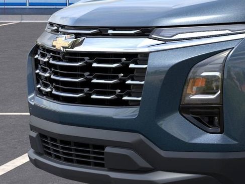 New 2026 Chevrolet Equinox LT w/ Safety and Technology Package FWD image 13