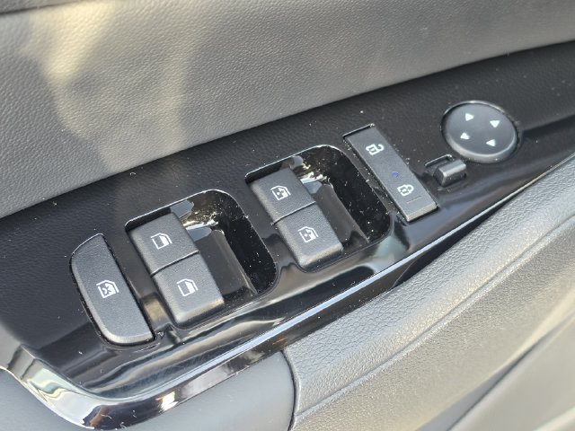 Used 2025 Kia Sportage EX FWD image 27
