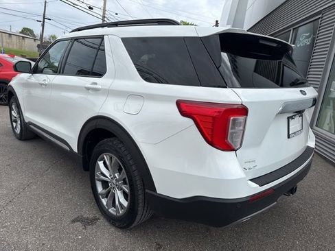 Certified 2023 Ford Explorer XLT w/ Equipment Group 202A AWD/4WD image 8
