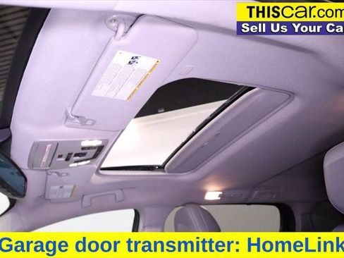 Used 2023 Toyota Sienna XLE FWD image 27