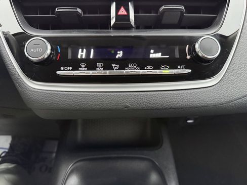 Certified 2024 Toyota Corolla LE image 25