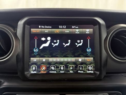 Used 2023 Jeep Wrangler Unlimited w/ Sun & Screen Package AWD/4WD image 28