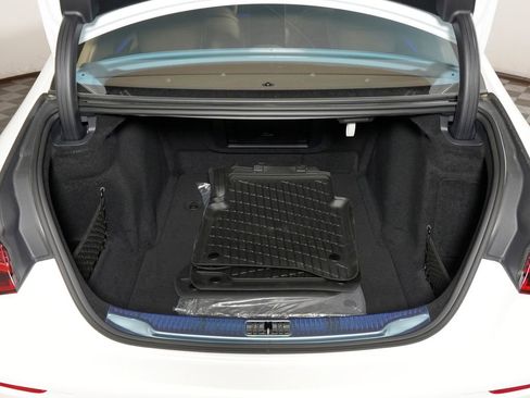 Certified 2025 Mercedes-Benz S 580 4MATIC Sedan image 38