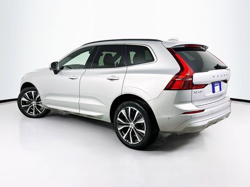 Used 2022 Volvo XC60 B5 Momentum w/ Advanced Package image 6