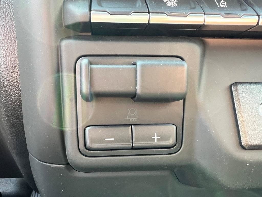 New 2025 GMC Sierra 2500 Pro w/ Convenience Package AWD/4WD image 8