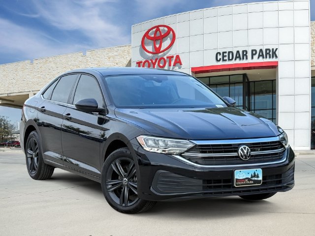 Used 2024 Volkswagen Jetta SE w/ Panoramic Sunroof Package FWD image 1