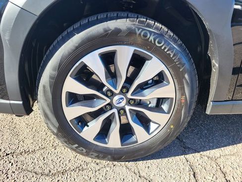 Used 2025 Subaru Outback Touring XT image 11