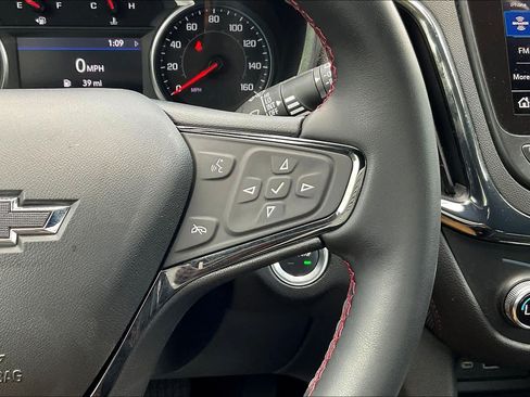 Used 2024 Chevrolet Equinox RS FWD image 47