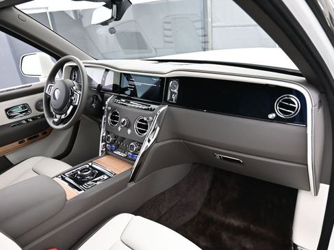 New 2026 Rolls-Royce Cullinan AWD/4WD image 33